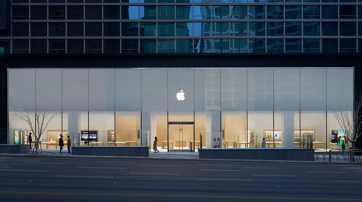 Apple Gangnam store opening visual.